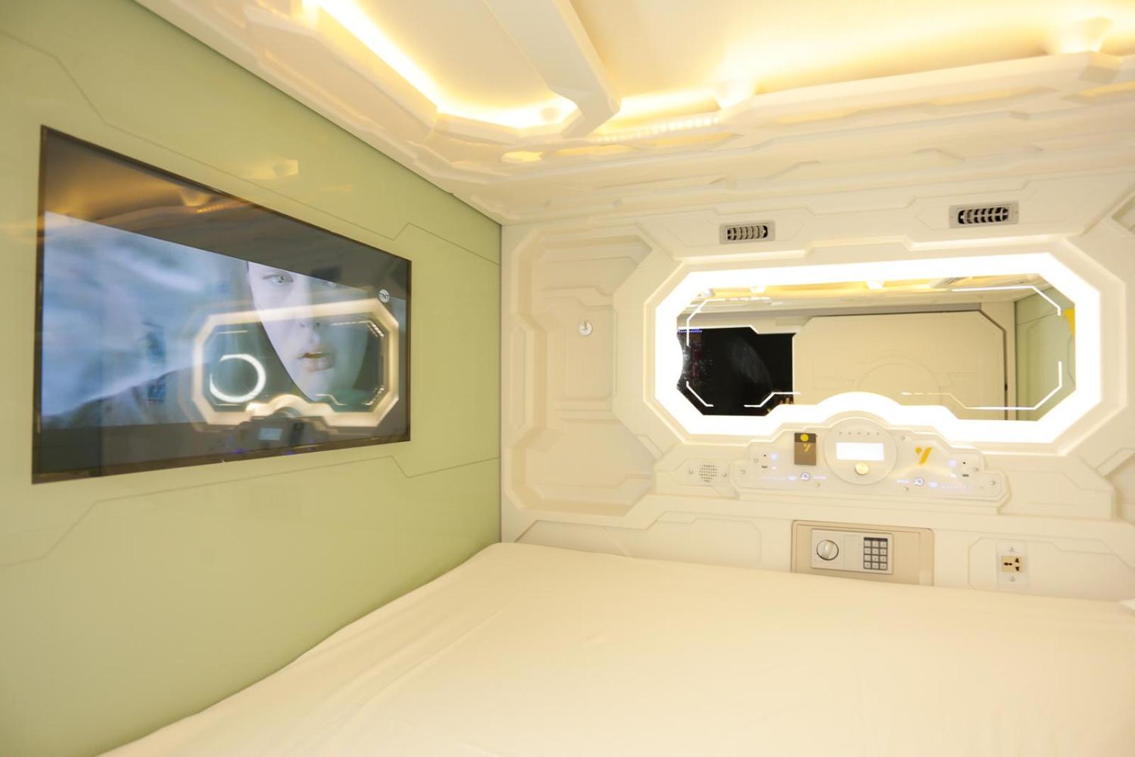 The Yellow Capsule Cancun Close To Airport Экстерьер фото