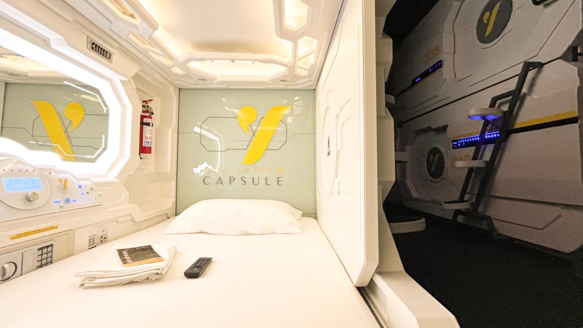 The Yellow Capsule Cancun Close To Airport Экстерьер фото