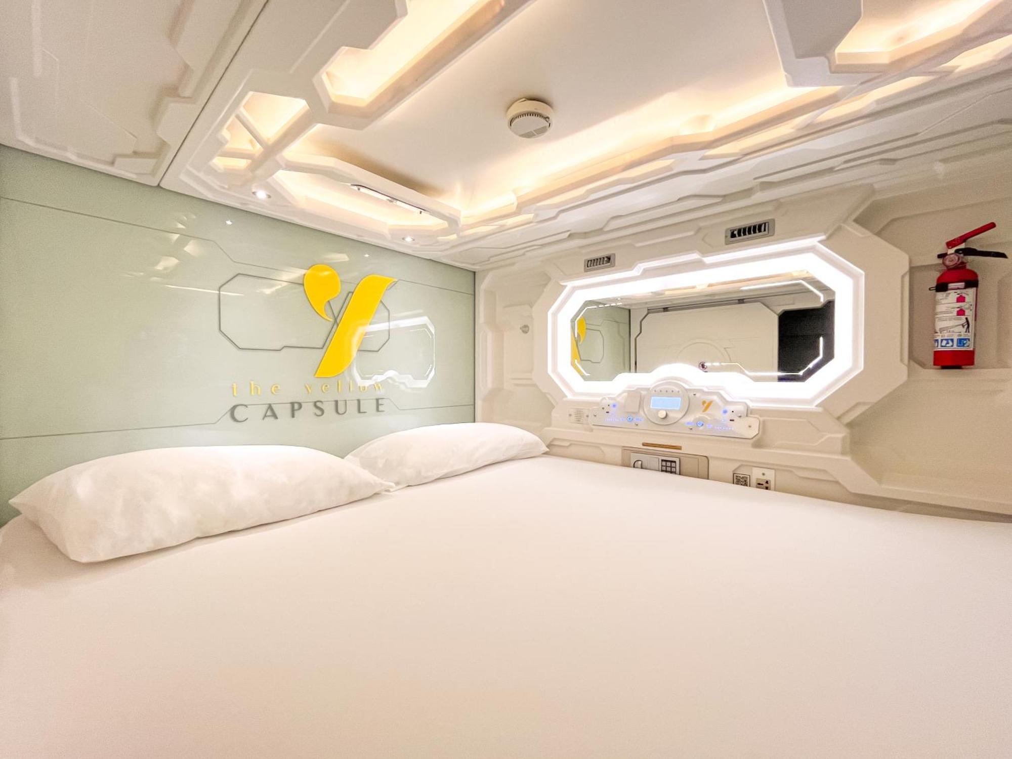 The Yellow Capsule Cancun Close To Airport Экстерьер фото