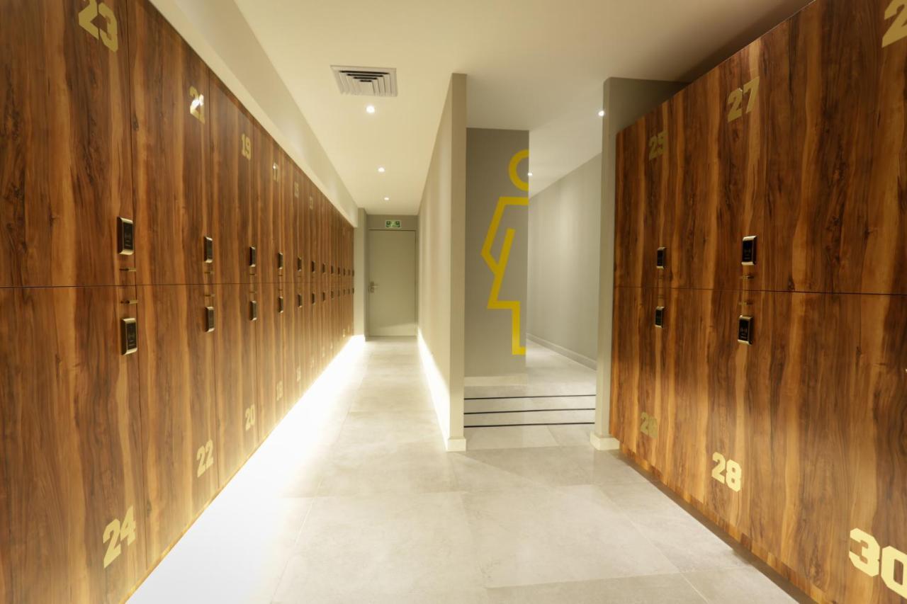The Yellow Capsule Cancun Close To Airport Экстерьер фото